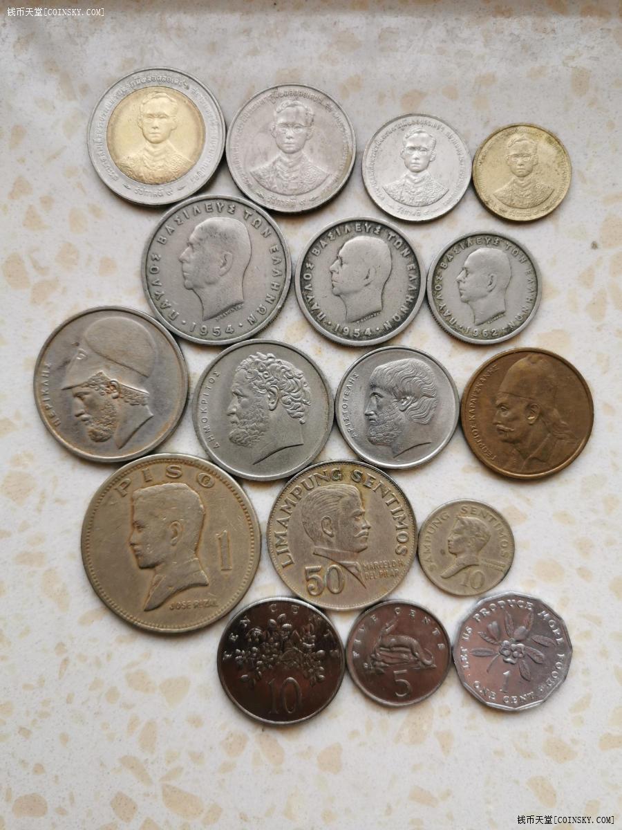 掌柜热卖更多大票幅英属东非及柬埔寨老纸币三张