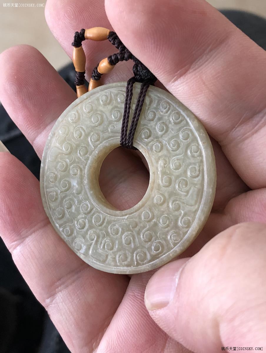钱币天堂·交易区详情·【品相完美】战国中早期谷纹卧蚕纹玉璧(尺寸