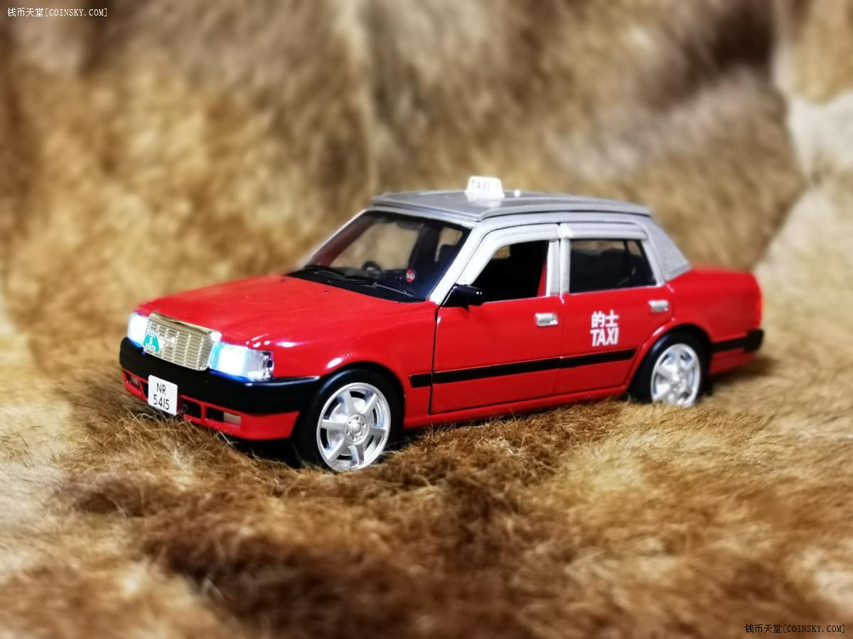 香港红色的士六开门声光回力合金车模