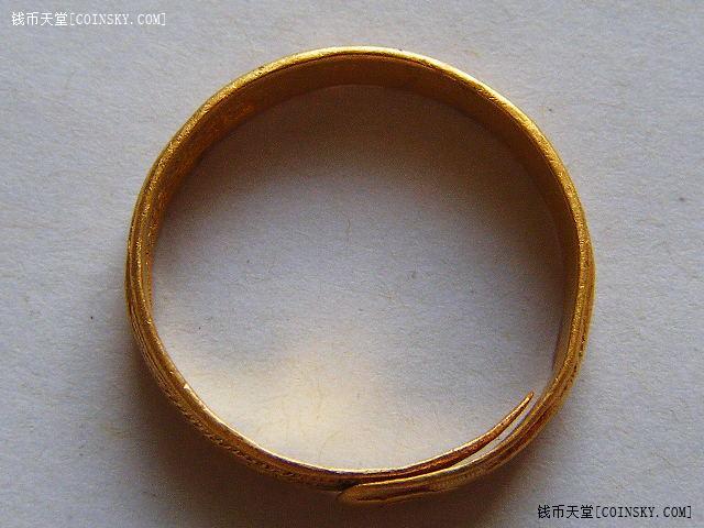 九大银楼 丙 裘天宝 天 足赤 自 龙凤戏珠金戒指3