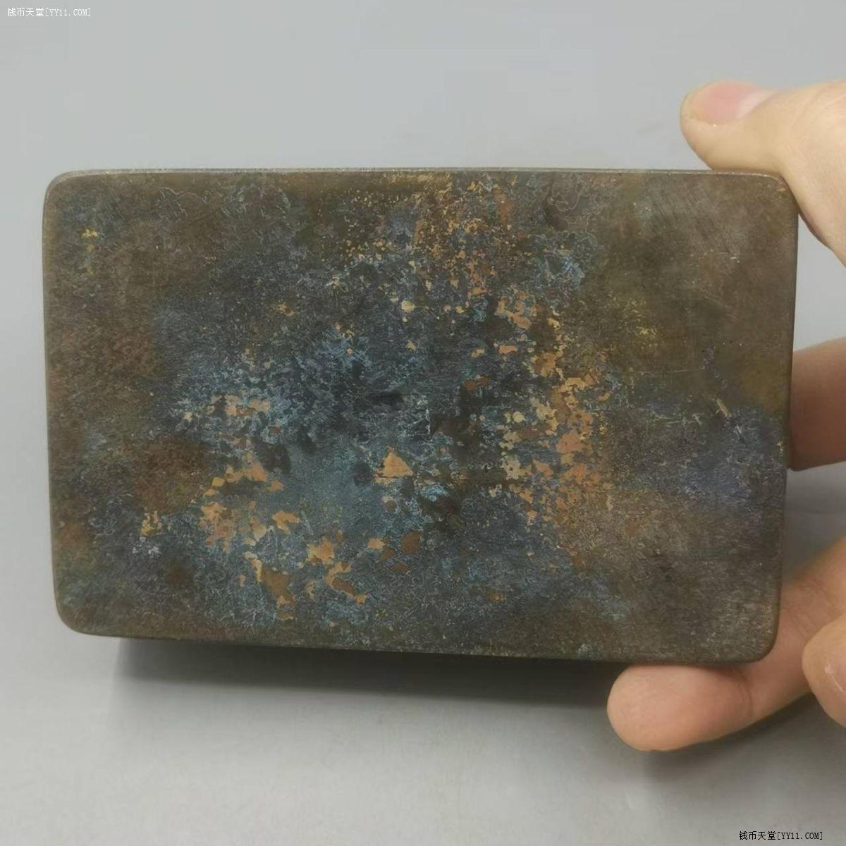 艺拍天堂·交易区详情·老铜墨盒一个，松下老人题材，手工錾刻，盒盖有铭文，