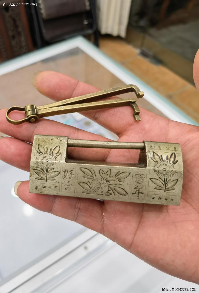 已售晚清民国百年好合白铜锁直径79厘米可以开