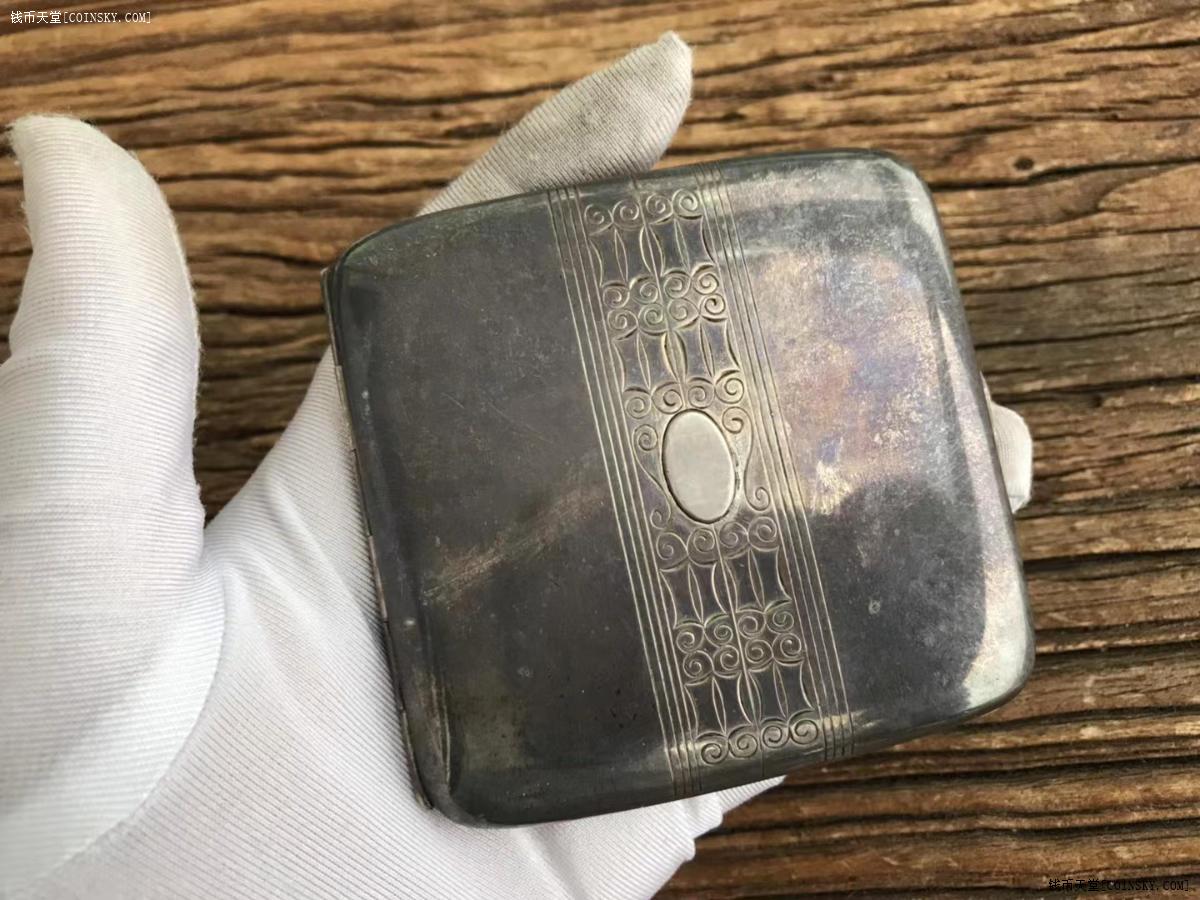 没有过滤嘴,也可当名片盒盒面雕刻唐草纹也叫卷草纹日本纯银烟盒～长