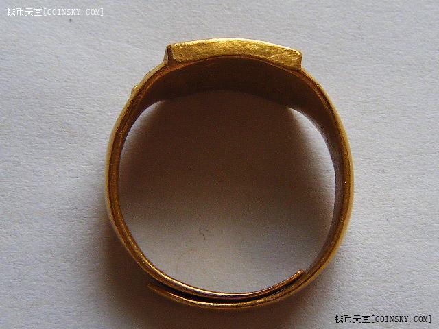 清末民国老天宝天足赤290蝴蝶高浮雕金戒指9克少见