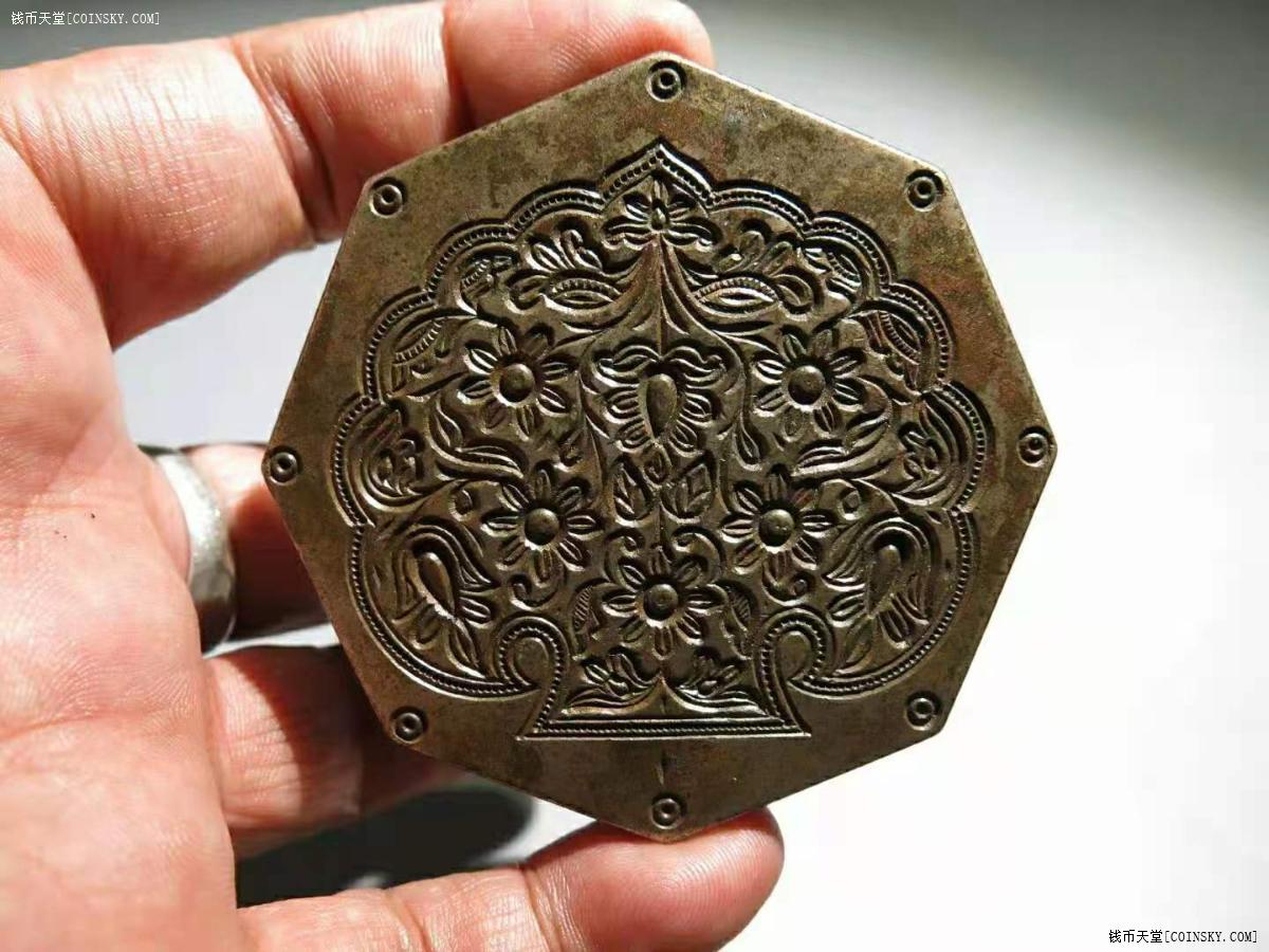 清代新疆精美手工刻花青铜模具